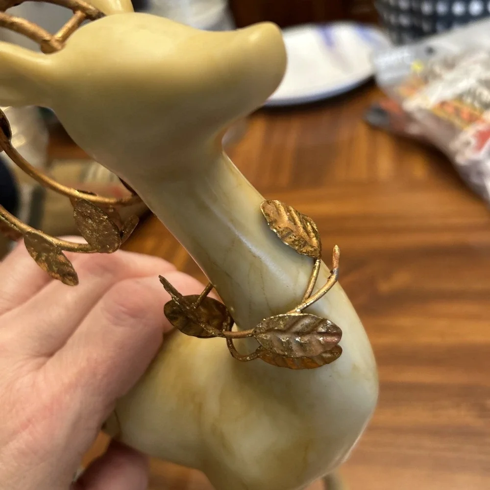 Vintage Golf Embossed Marble Look Reindeer Decor Centerpiece 10‎ Inches